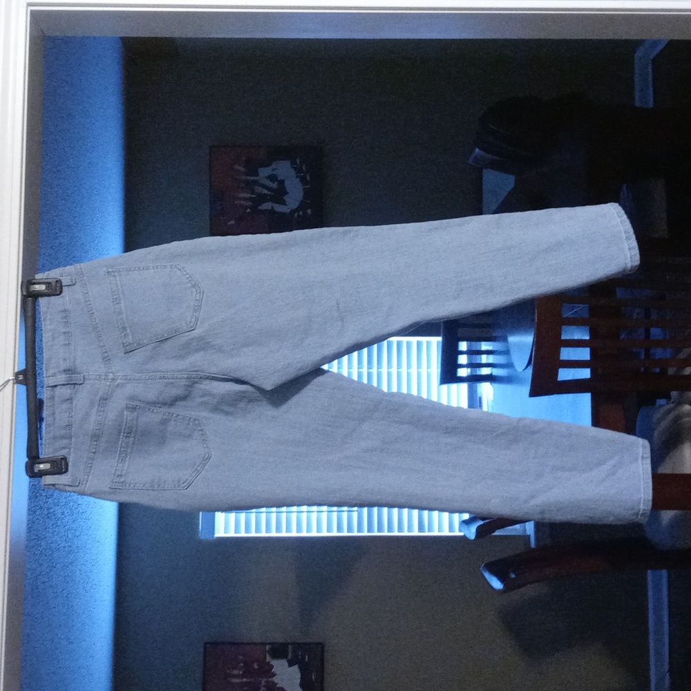 Jeans - Picture 2 of 3